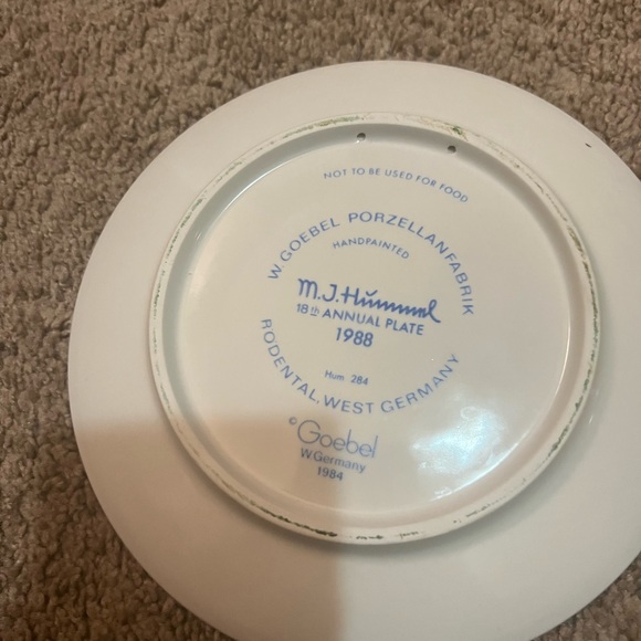 Set of five HUMMEL plates 1988-1992 new in box - Picture 7 of 11